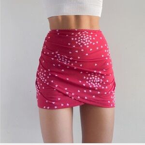 NWT Urban Outfitters red pink heart stretch Ruched festival mini skirt size XS
